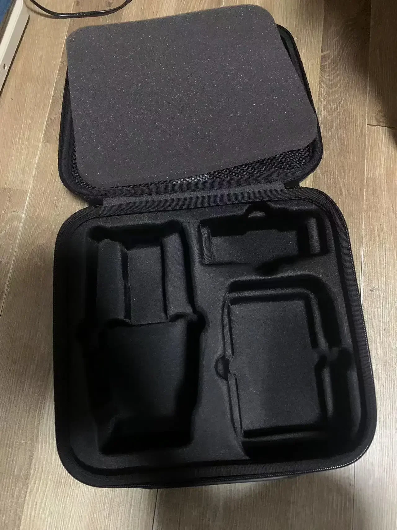 YUNX Portable Hard Storage Sui - Drone F22 Rc บทวิจารณ์และราคา